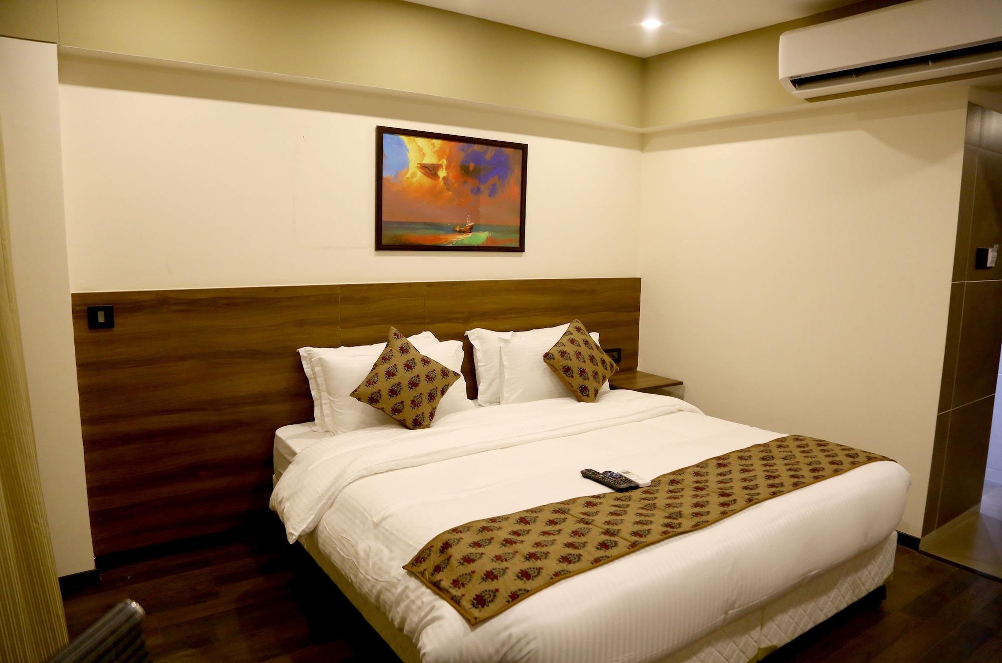 Hotel Mumbai House Andheri East, Mumbai Exteriör bild