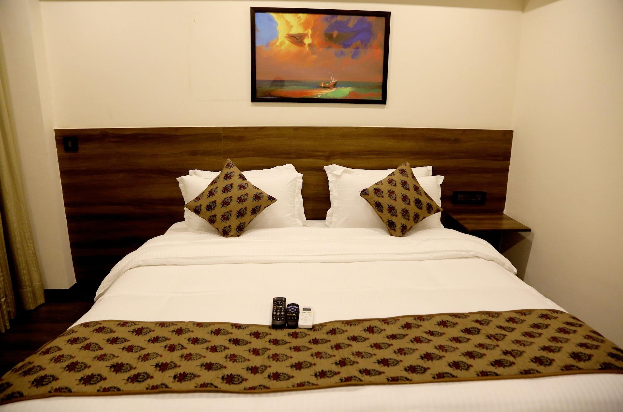 Hotel Mumbai House Andheri East, Mumbai Exteriör bild