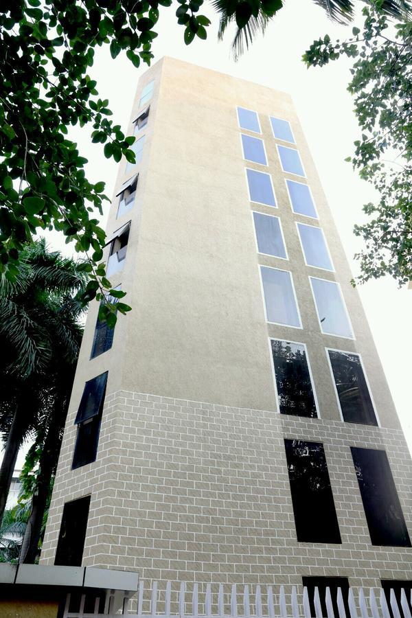 Hotel Mumbai House Andheri East, Mumbai Exteriör bild