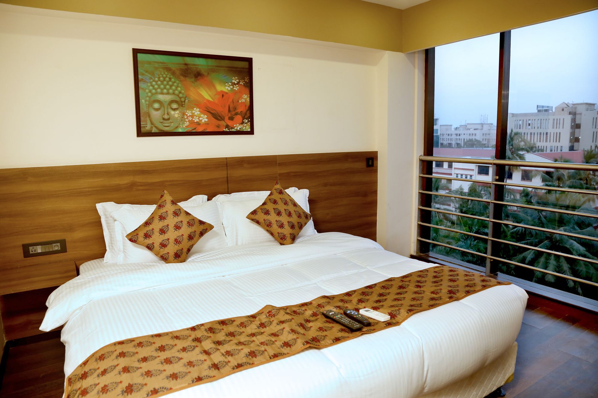 Hotel Mumbai House Andheri East, Mumbai Exteriör bild